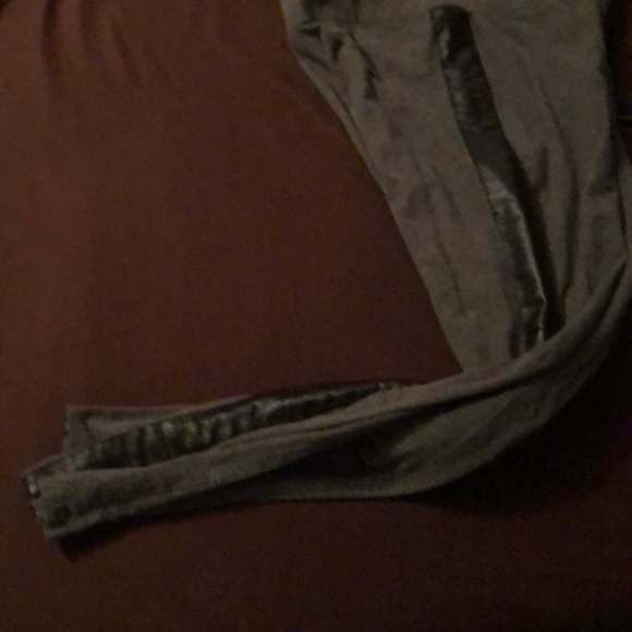 Pink leggings - Picture 2 of 5